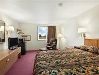 Фото Super 8 by Wyndham Worthington Minnesota