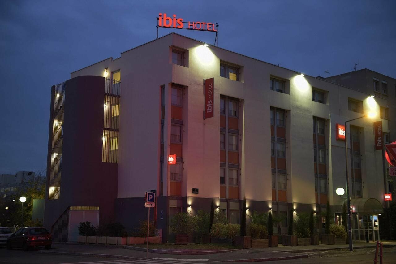 Фото ibis Лион Gerland Rue Mérieux