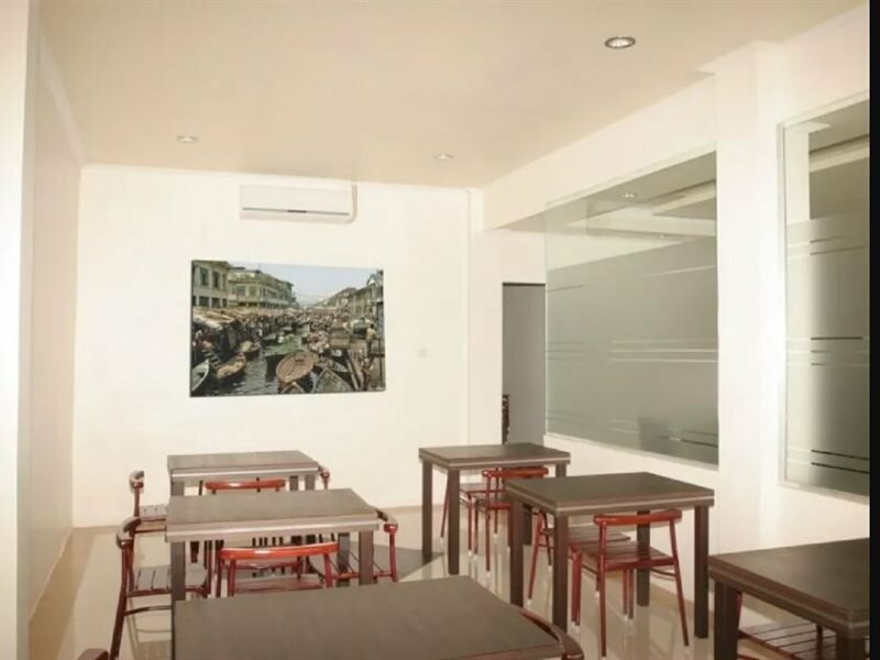 Фото Hotel Aroma Inn Pontianak