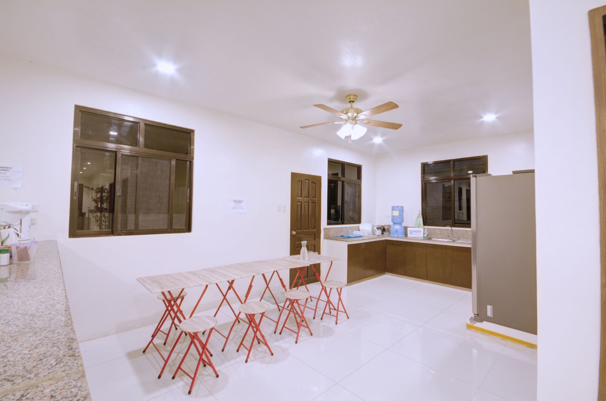 Фото Sulit Budget Hotel