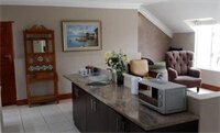 Фото Holiday Guesthouse Langebaan