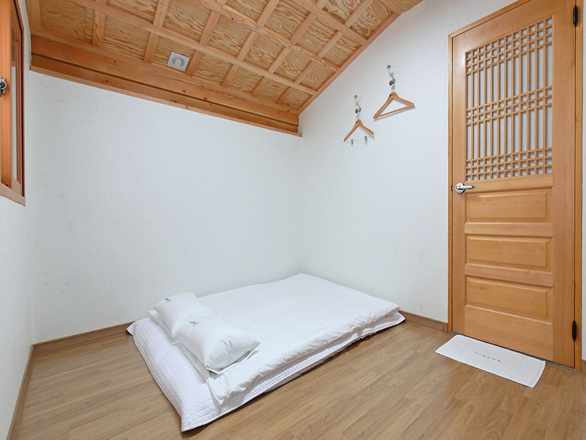 Фото Cheonggong Hanok Stay