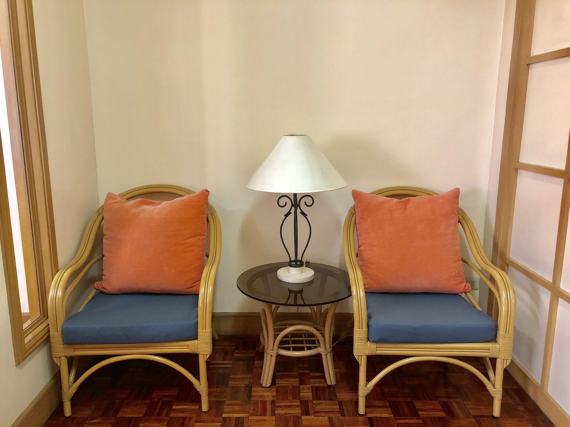 Фото Tropicana Suites