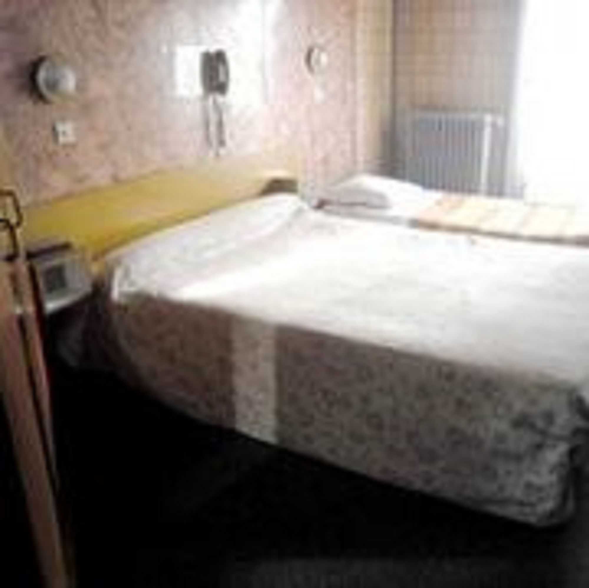 Фото Hotel de la Comete