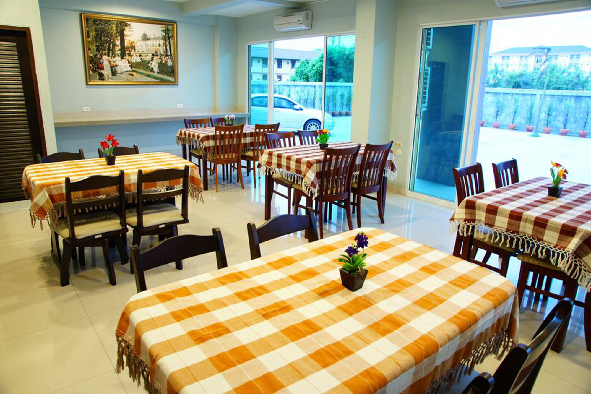 Фото Ananya Residence Service Apartment