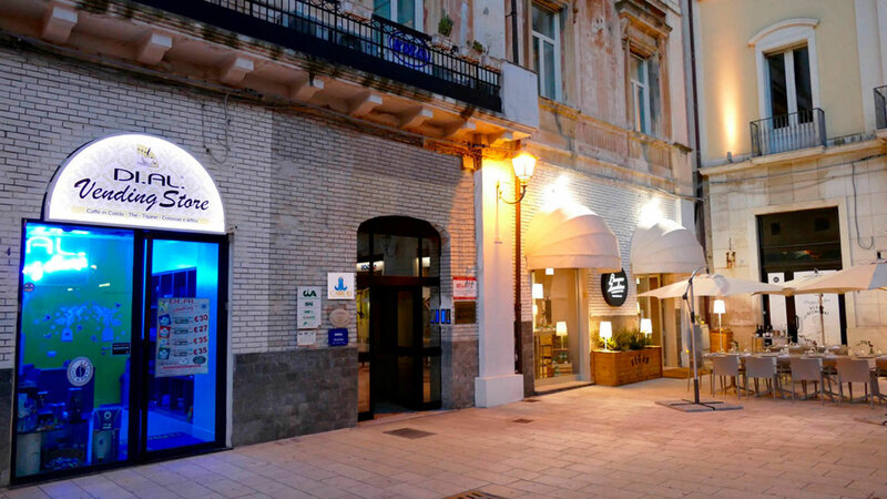 Гостиница Cairoli Exclusive Rooms & Suite в Бриндизи