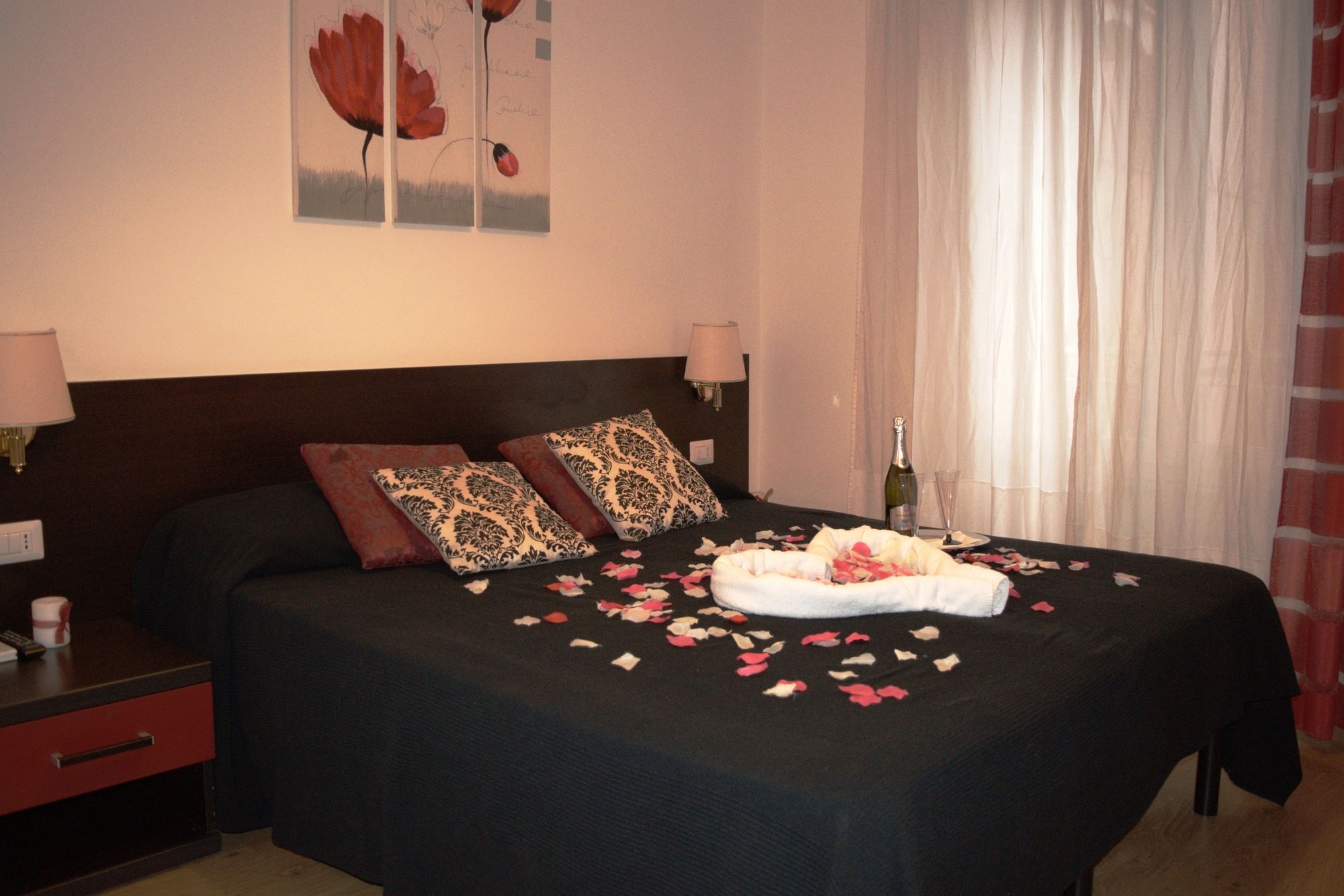 Фото Julius Caesar Home