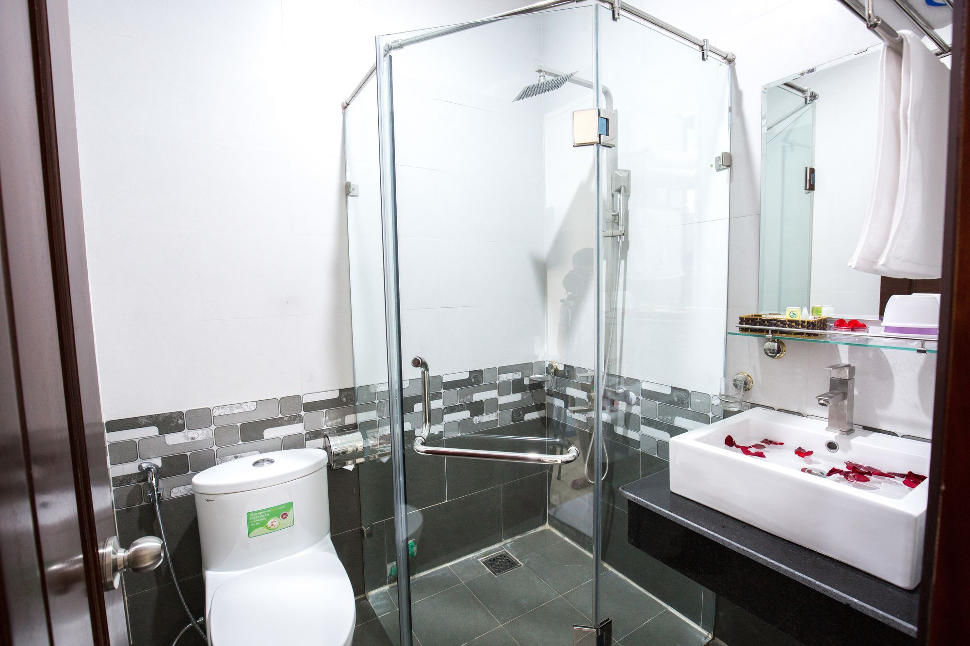 Фото Bellav Hotel