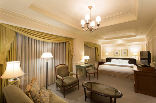 Гостиница Hotel the Manhattan в Тибе