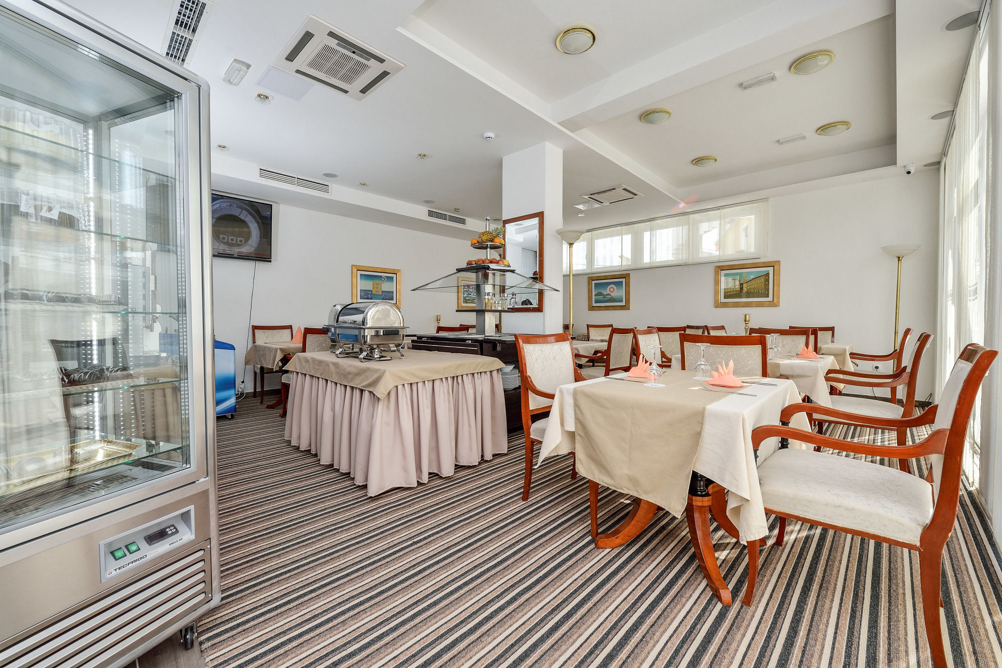 Фото Hotel ZaDaR