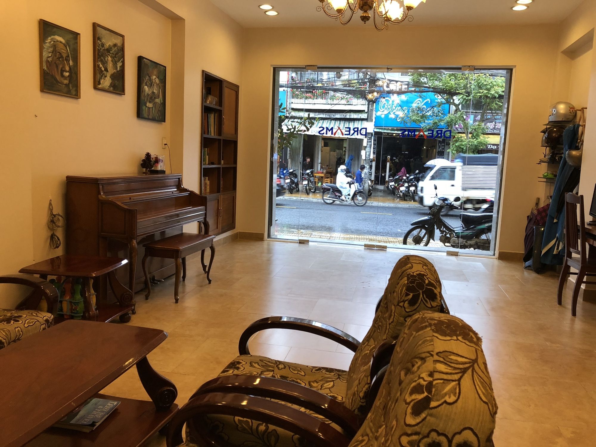 Фото Dreams Hotel