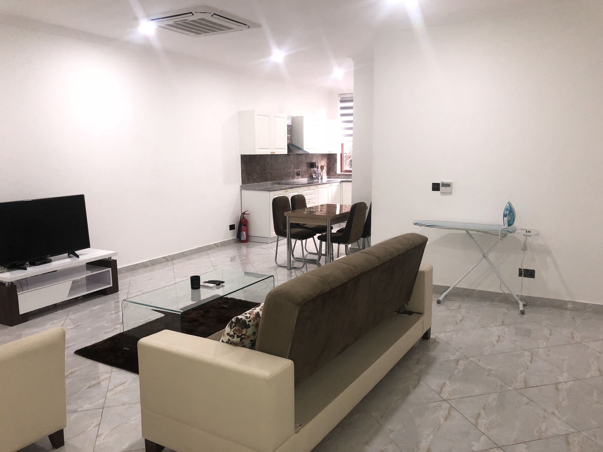 Фото James Persia Piece