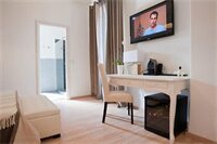 Фото Iulia Guest House