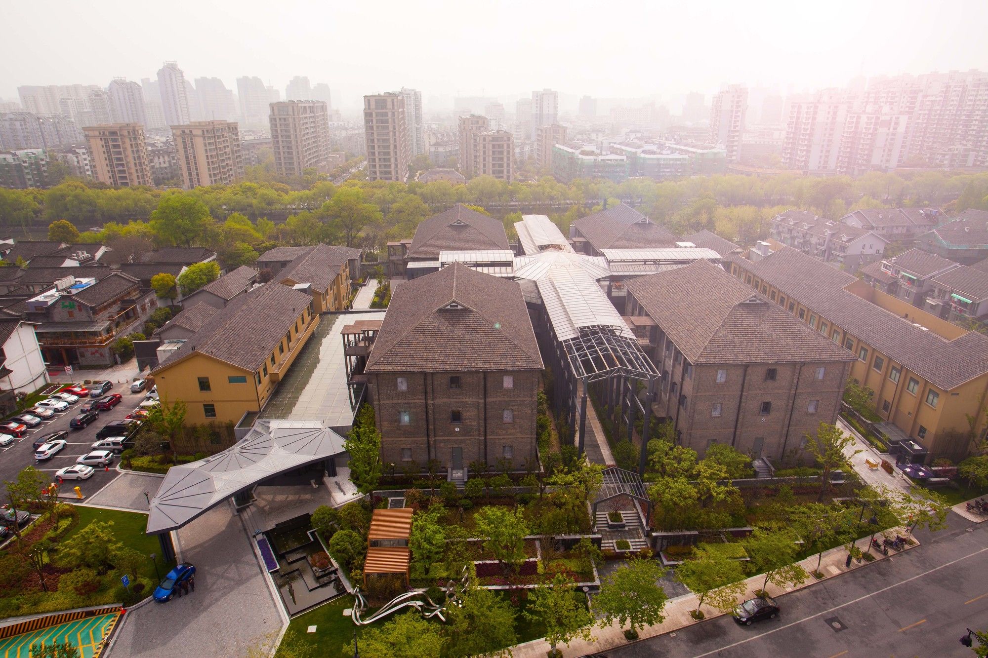 Фото Hangzhou Braim Canal Hotel