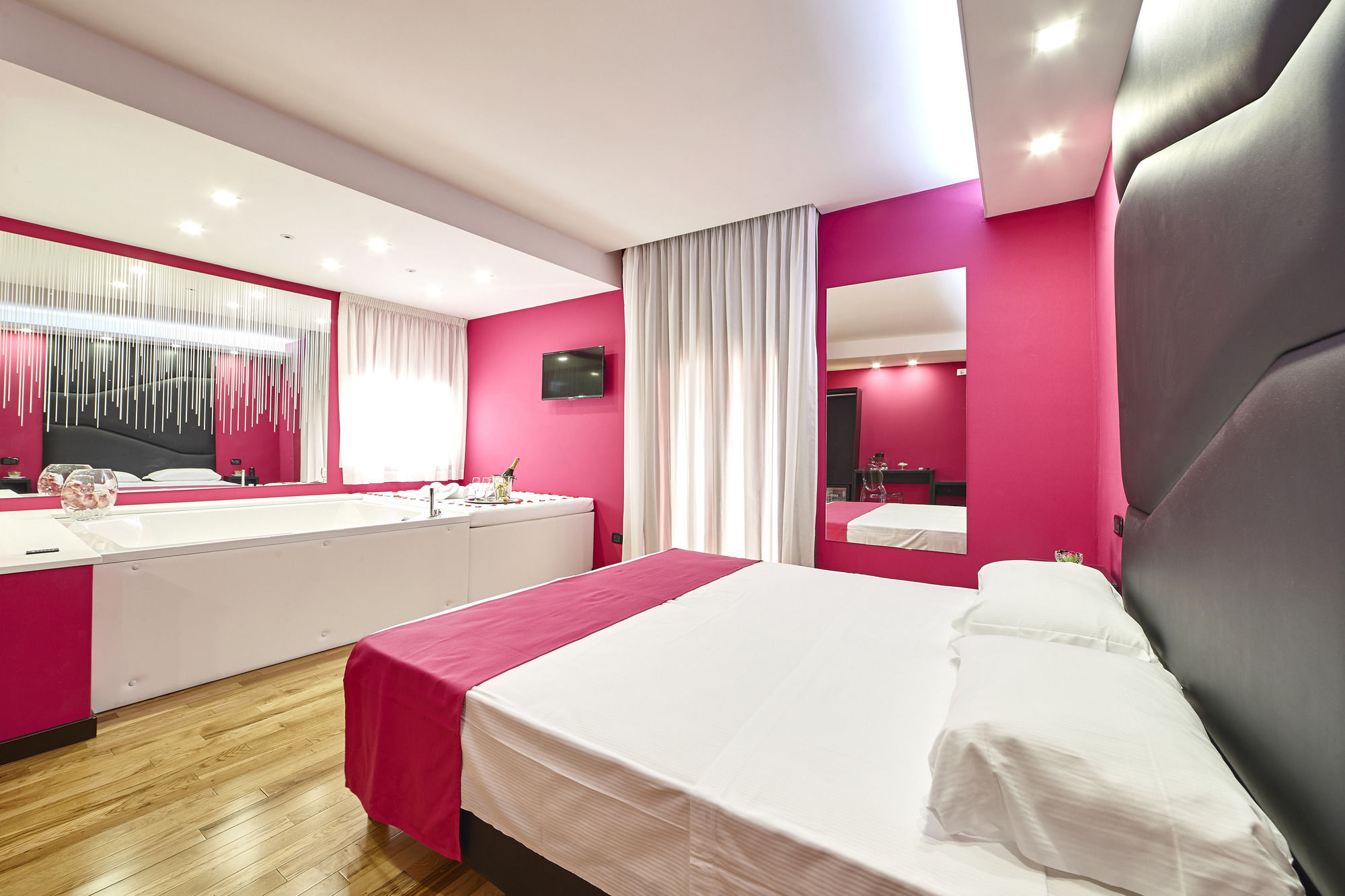 Фото Отель Style Caserta