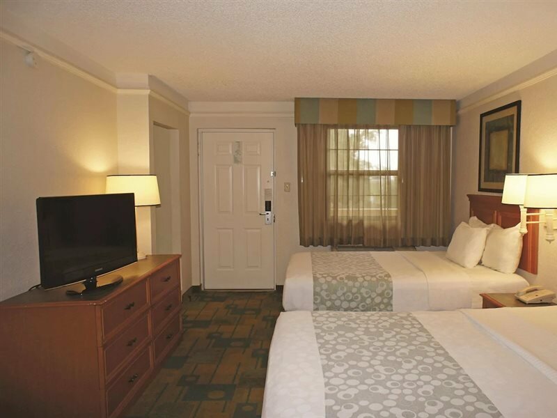 Фото La Quinta Inn by Wyndham Pensacola