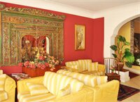 Фото Greta Rooms Hotel