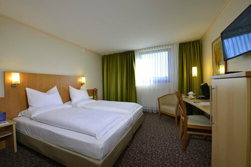 Гостиница Amber Hotel Leonberg Stuttgart в Леонберге