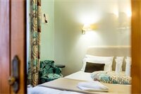 Фото Hôtel Raymond 4 Toulouse