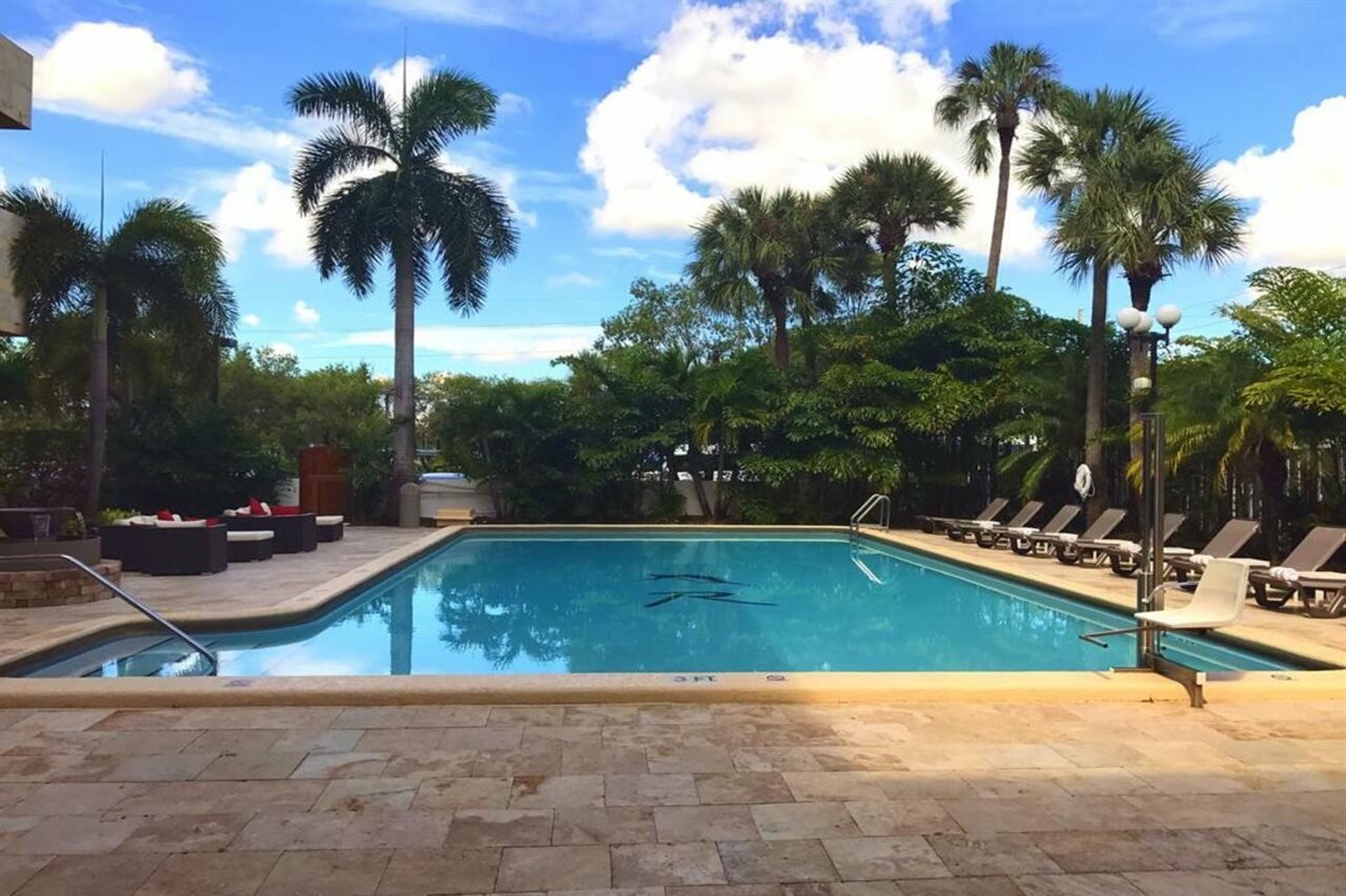 Фото Regency Miami Airport