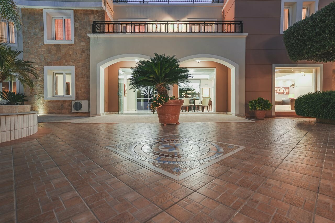 Фото Zeus Village Resort - Adults Only