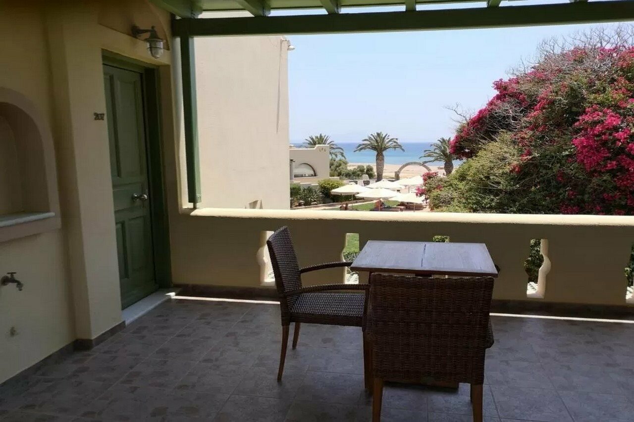 Фото Finikas Hotel