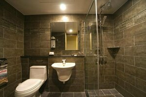 Гостиница I-Jin Hotel