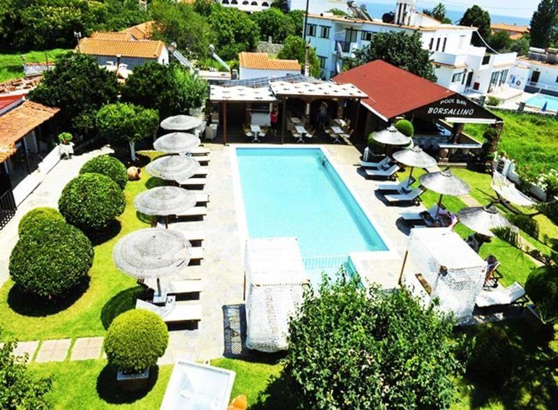 Фото Yalis Studios