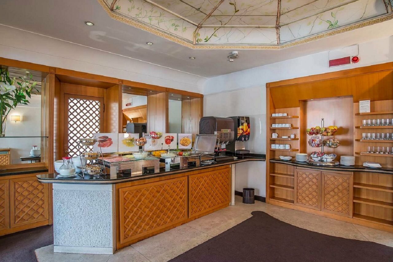 Фото Hotel Tritone