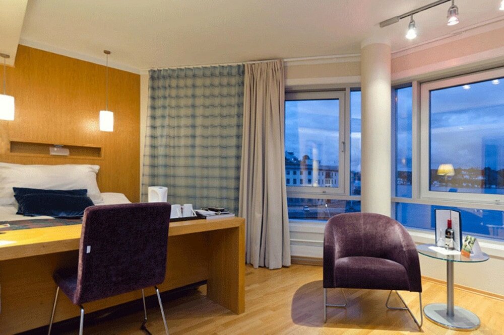 Фото Clarion Hotel Tyholmen Arendal