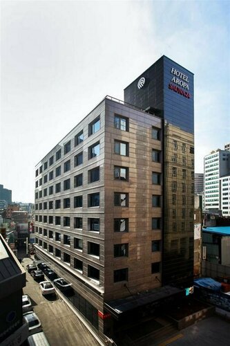 Гостиница Travelodge Myeongdong City Hall в Сеуле