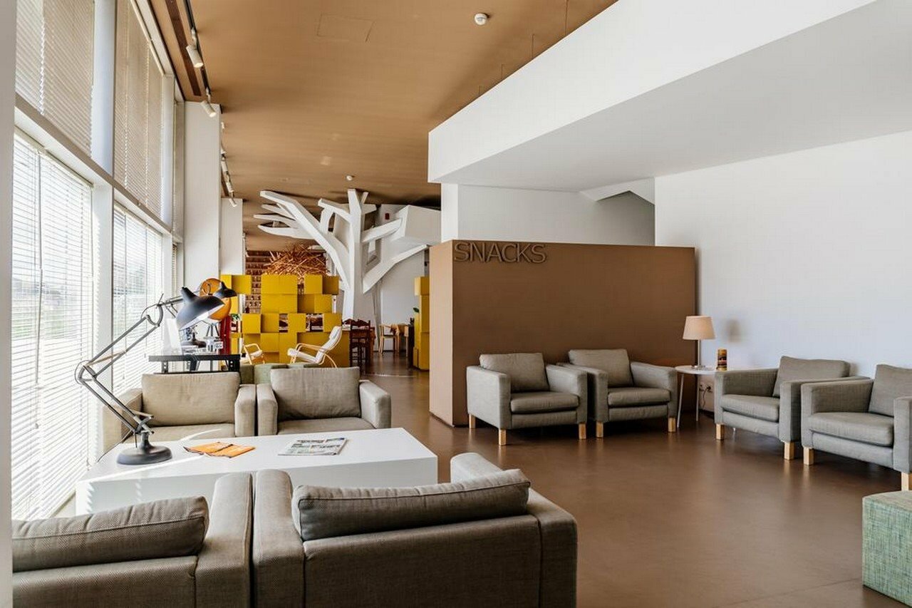 Фото Basic Braga by Axis