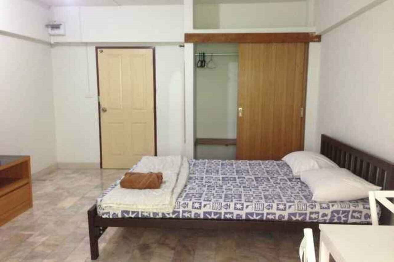 Фото Yaowamal Apartment