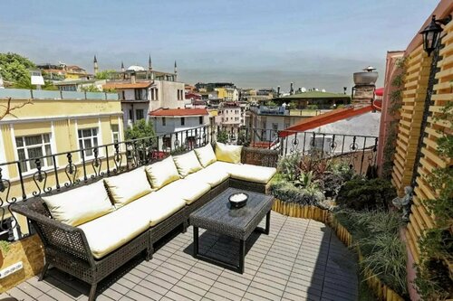 Гостиница Romantic Hotel Istanbul в Фатихе