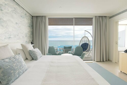 Гостиница Hotel Lava Beach в Тиасе