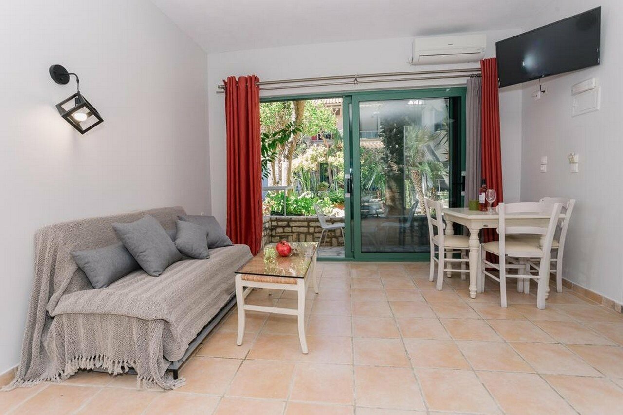 Фото Rouda Bay Beach Hotel