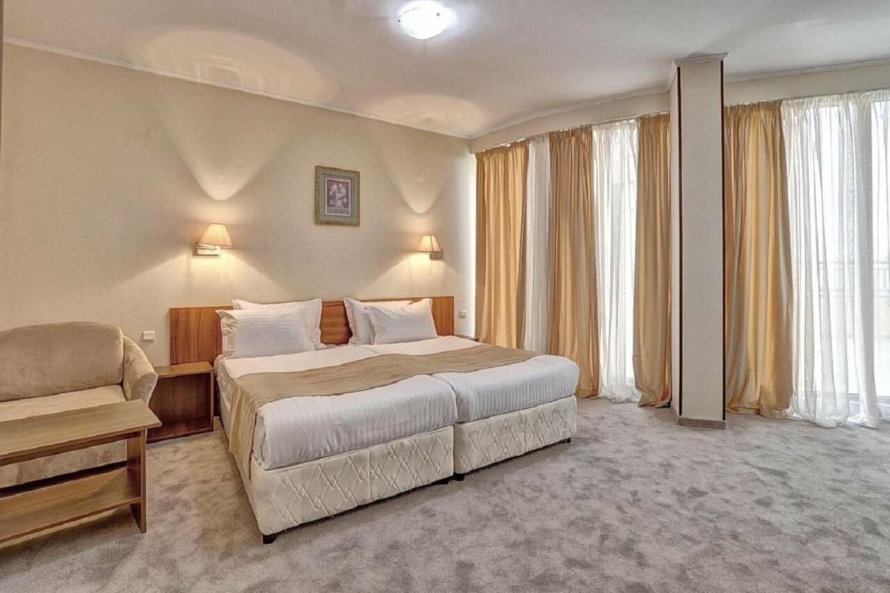 Фото Hotel Continental