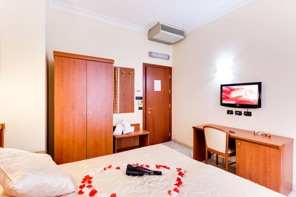 Фото Hotel Suite Caesar