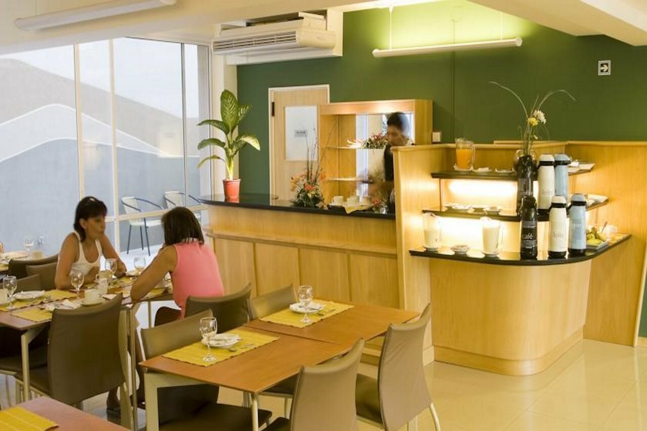 Фото Urbana Class Hotel