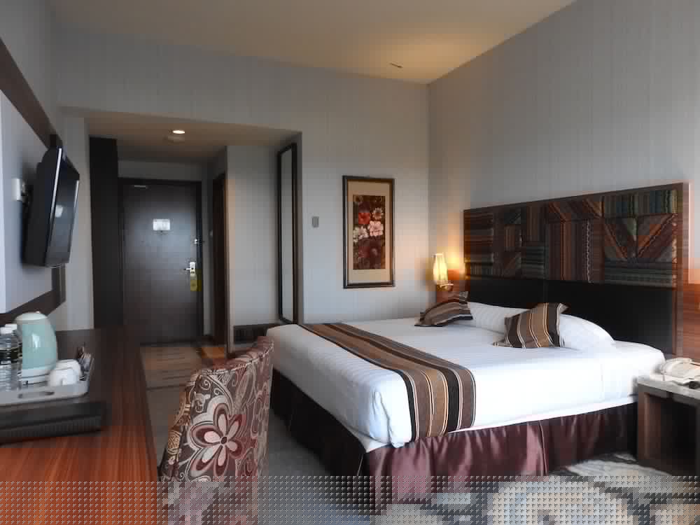 Фото Crown Vista Hotel