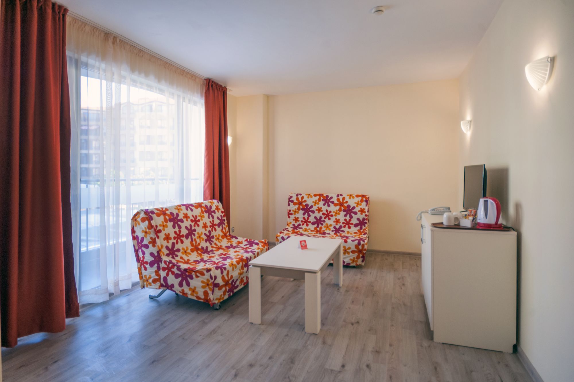 Фото Mariner's Suites