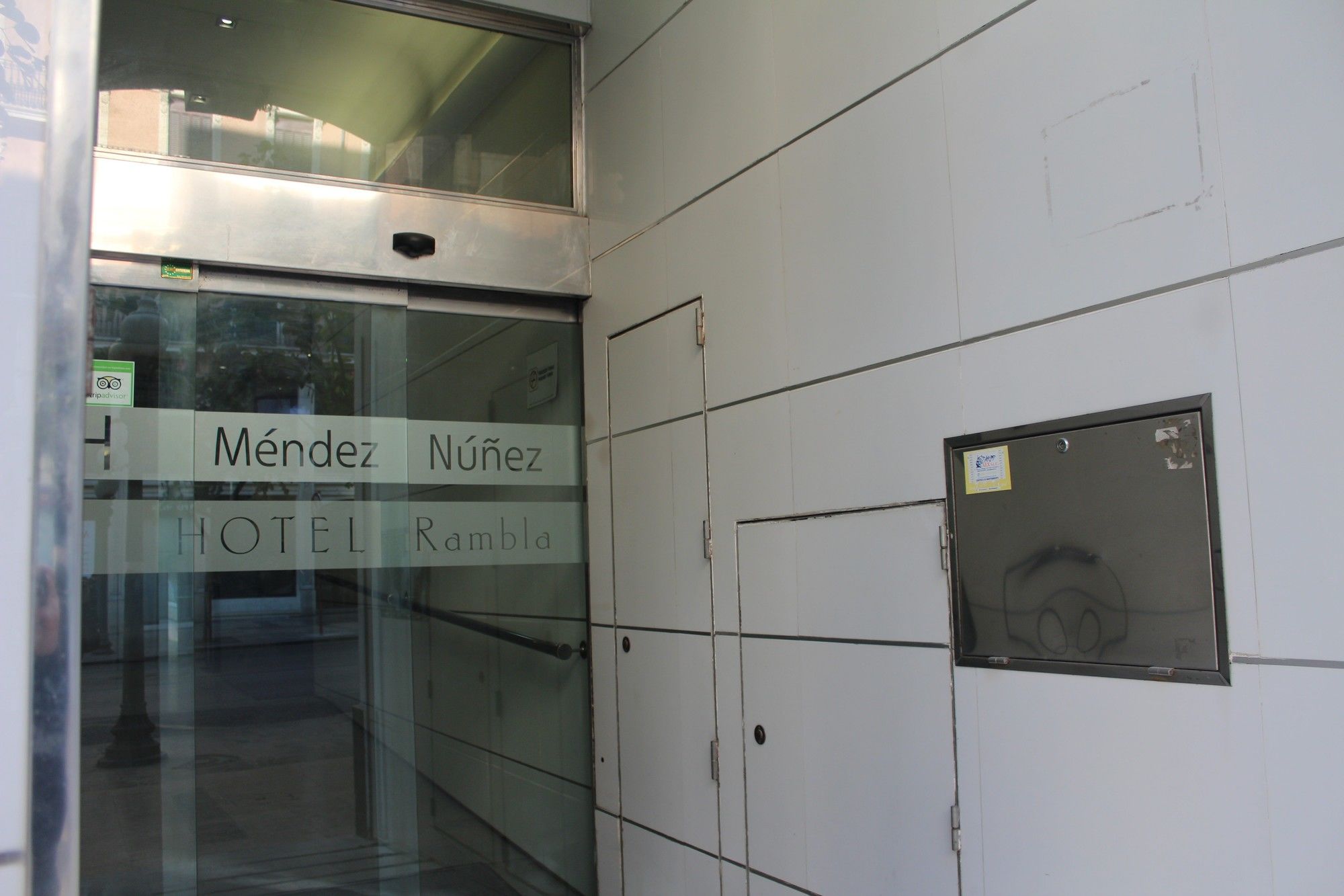 Фото Hotel Méndez Núñez Alicante