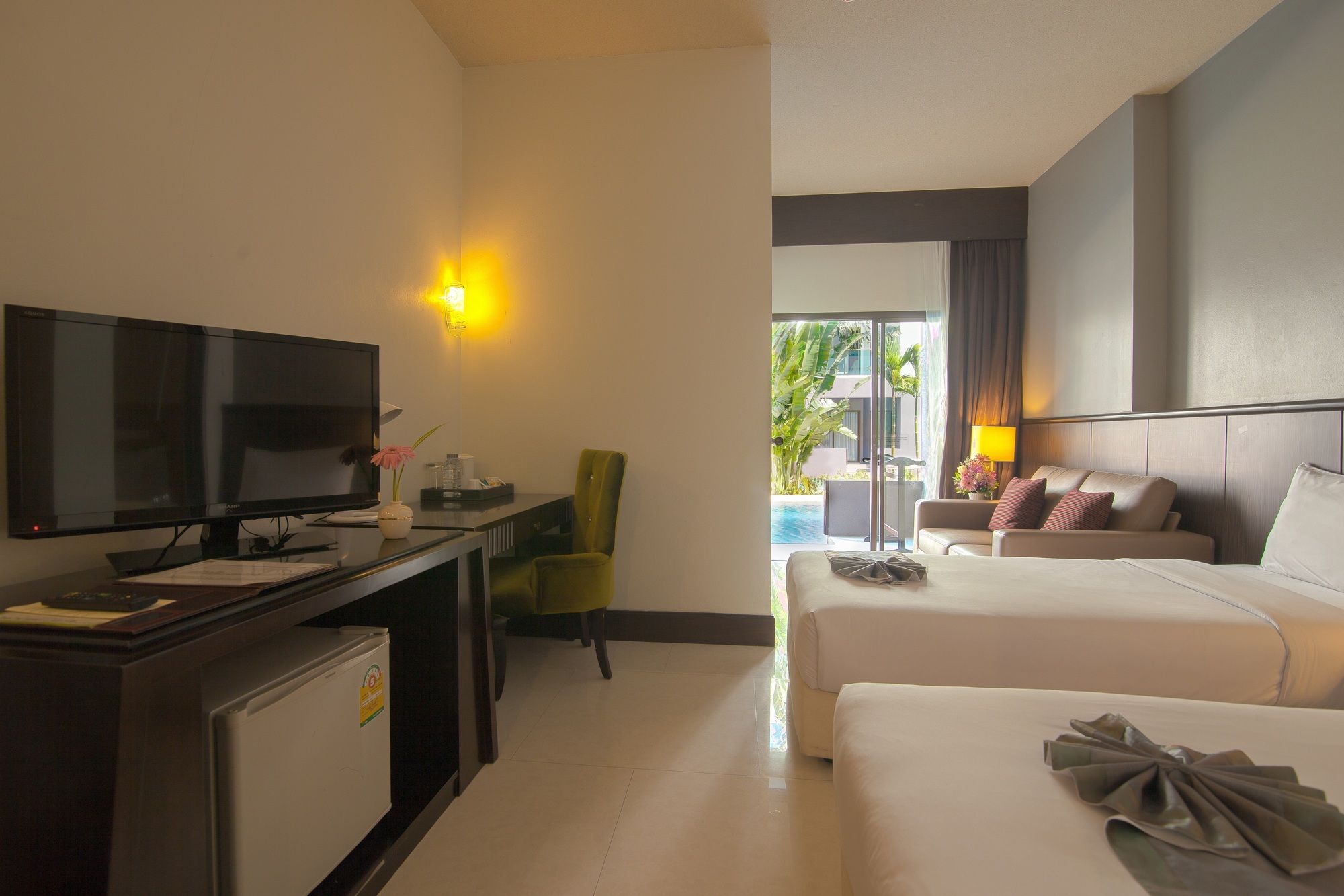 Фото Woraburi Pattaya Resort & SPA