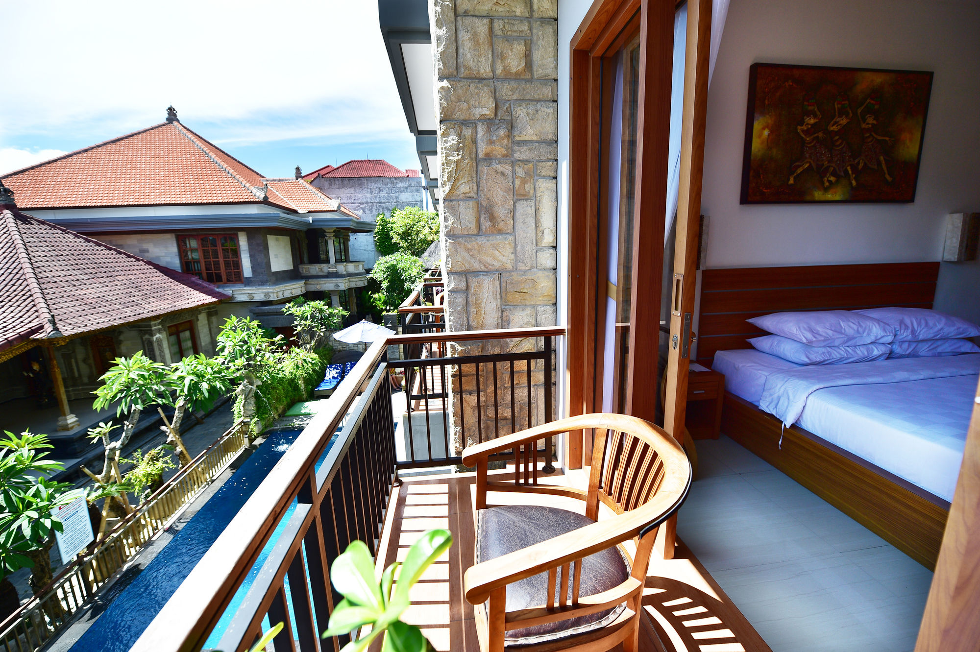 Фото Satriya Cottages