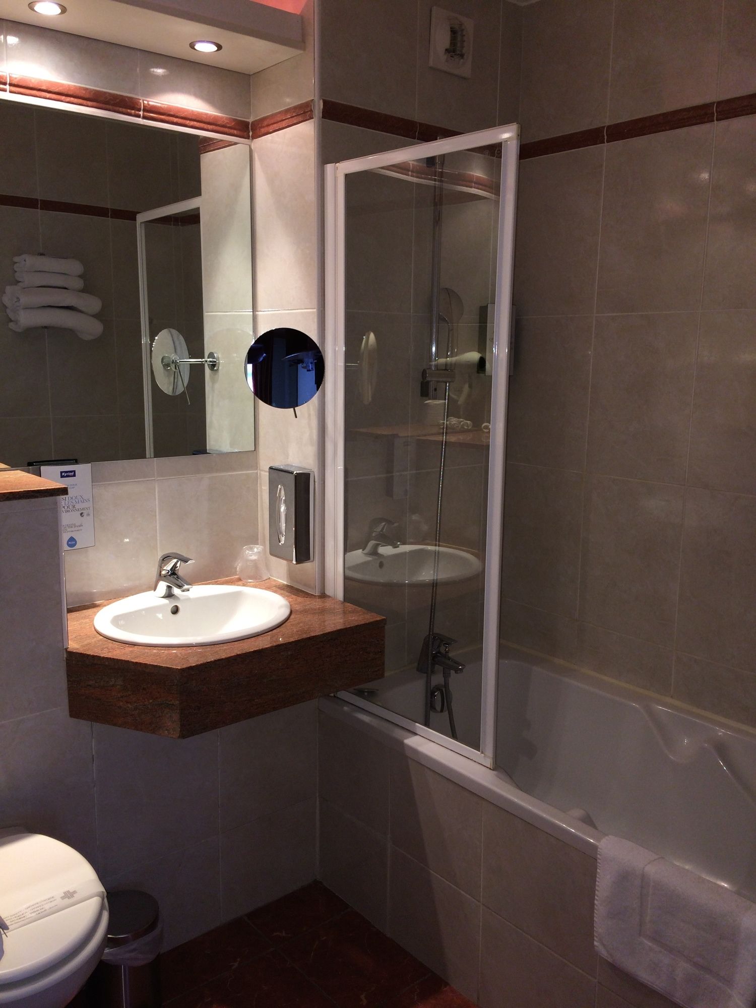 Фото Kyriad Nimes Ouest