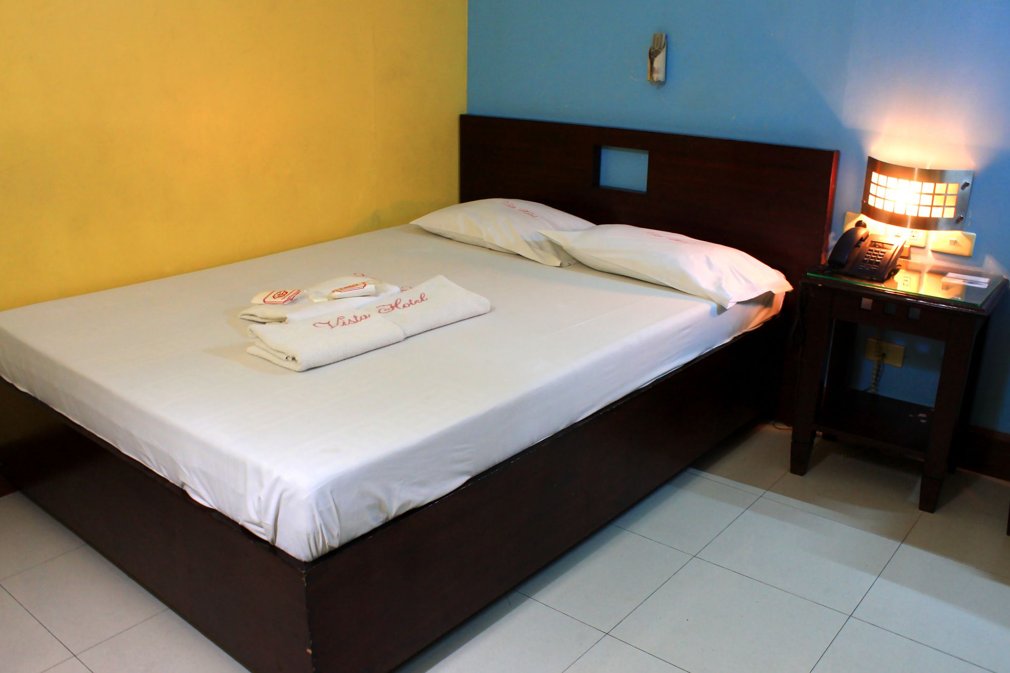 Фото Vista Hotel Recto