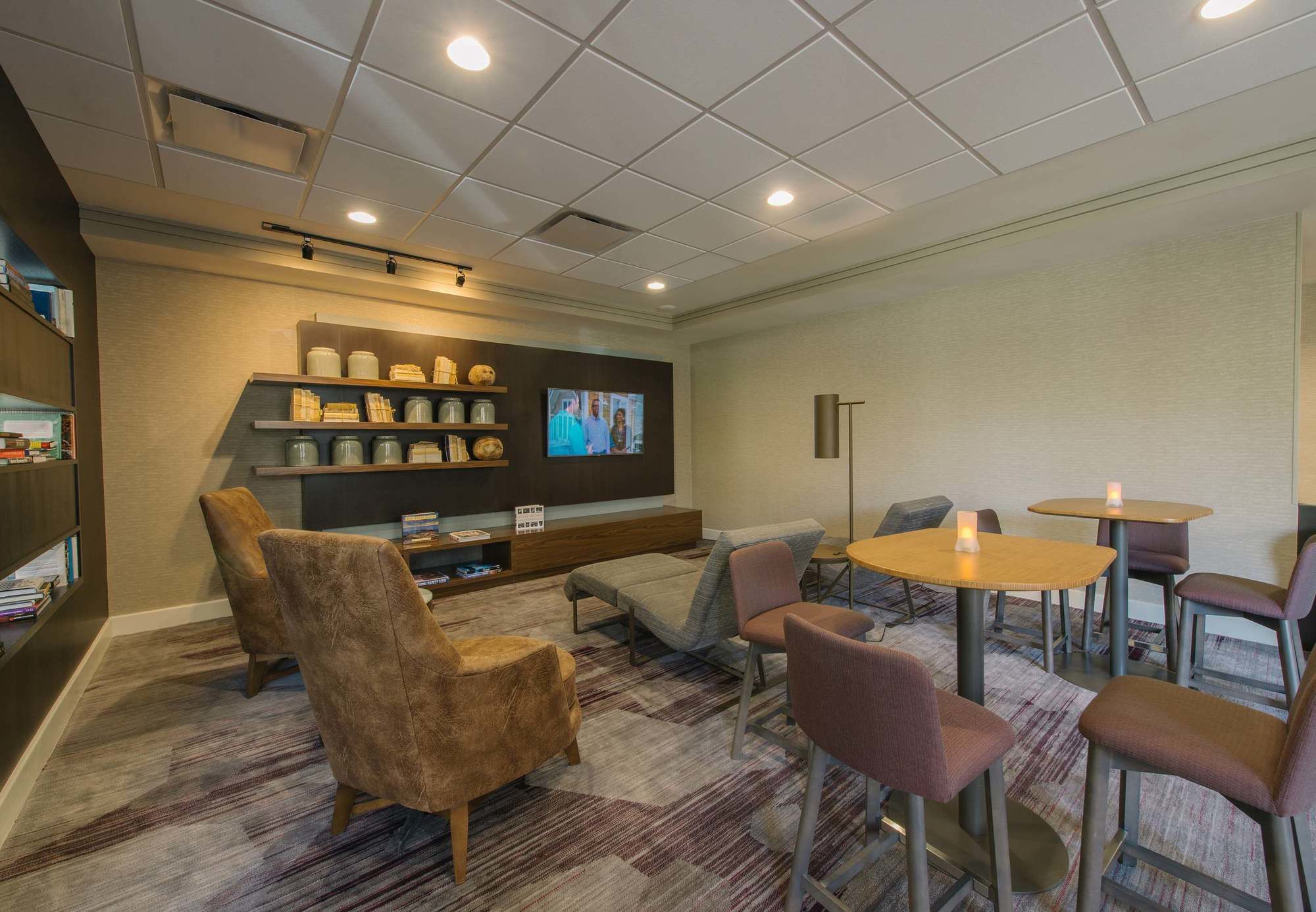 Фото Courtyard by Marriott Nashua