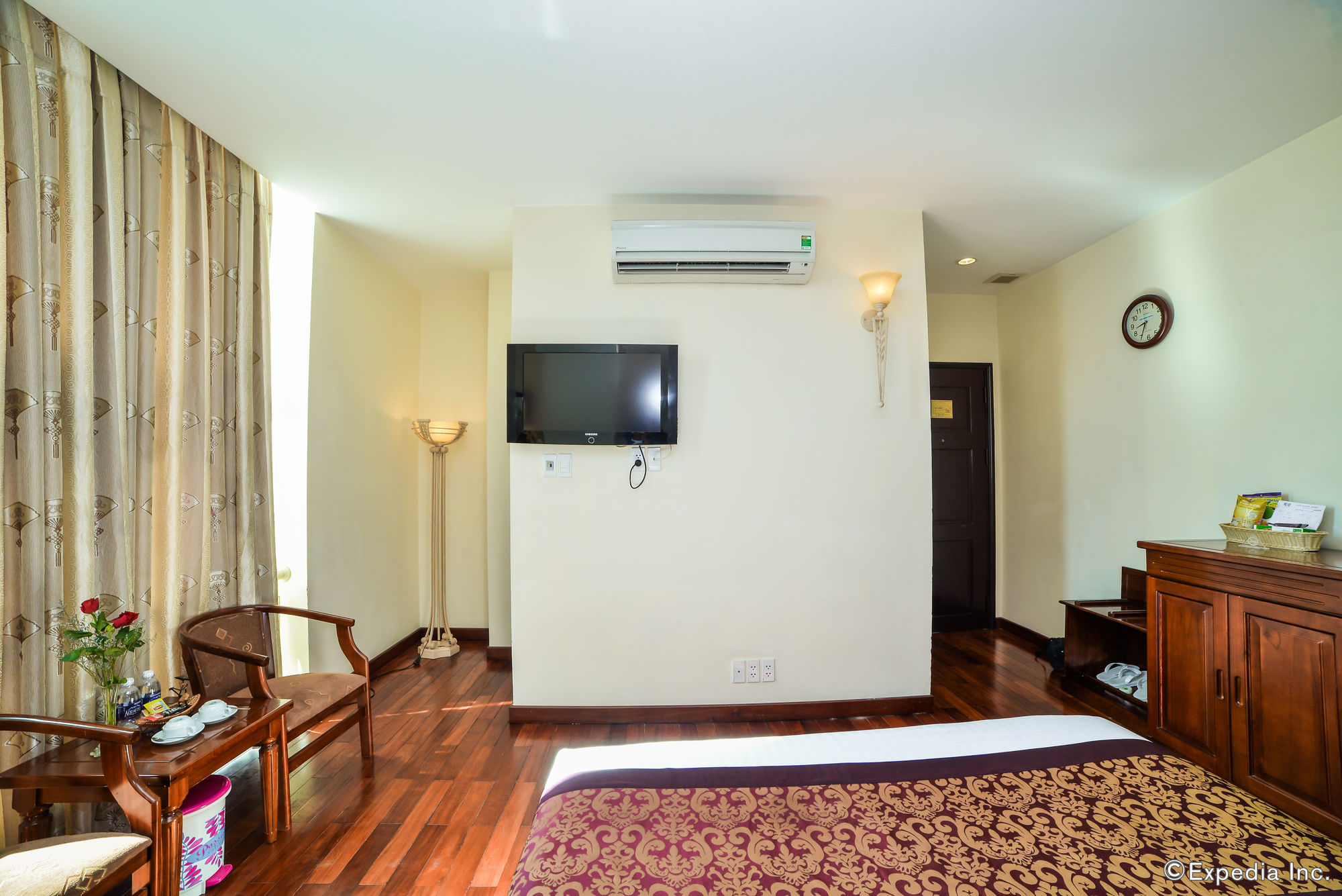 Фото Sun River Hotel