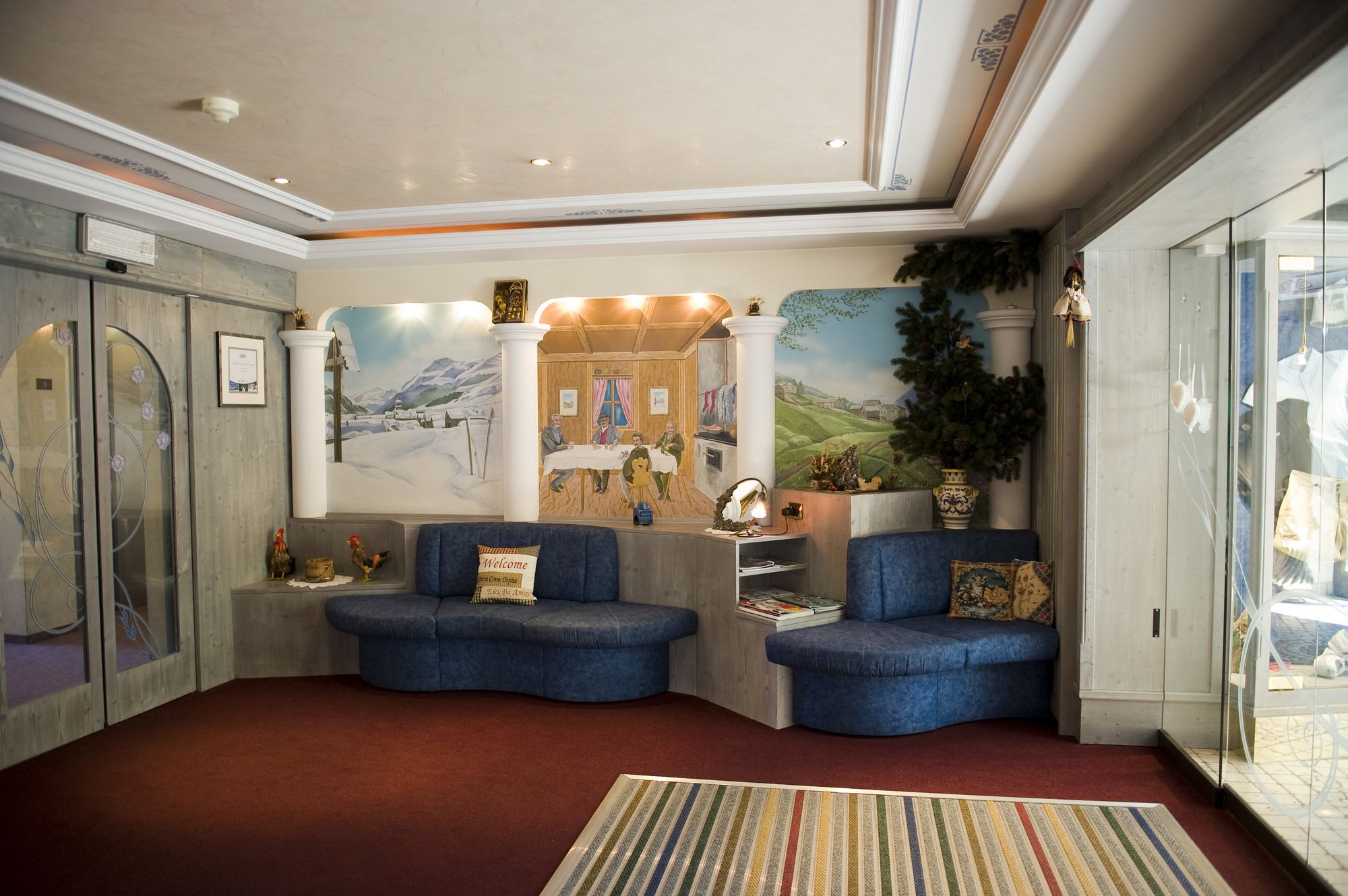 Фото отеля 2