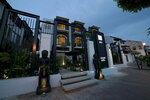 1825 Gallery Hotel